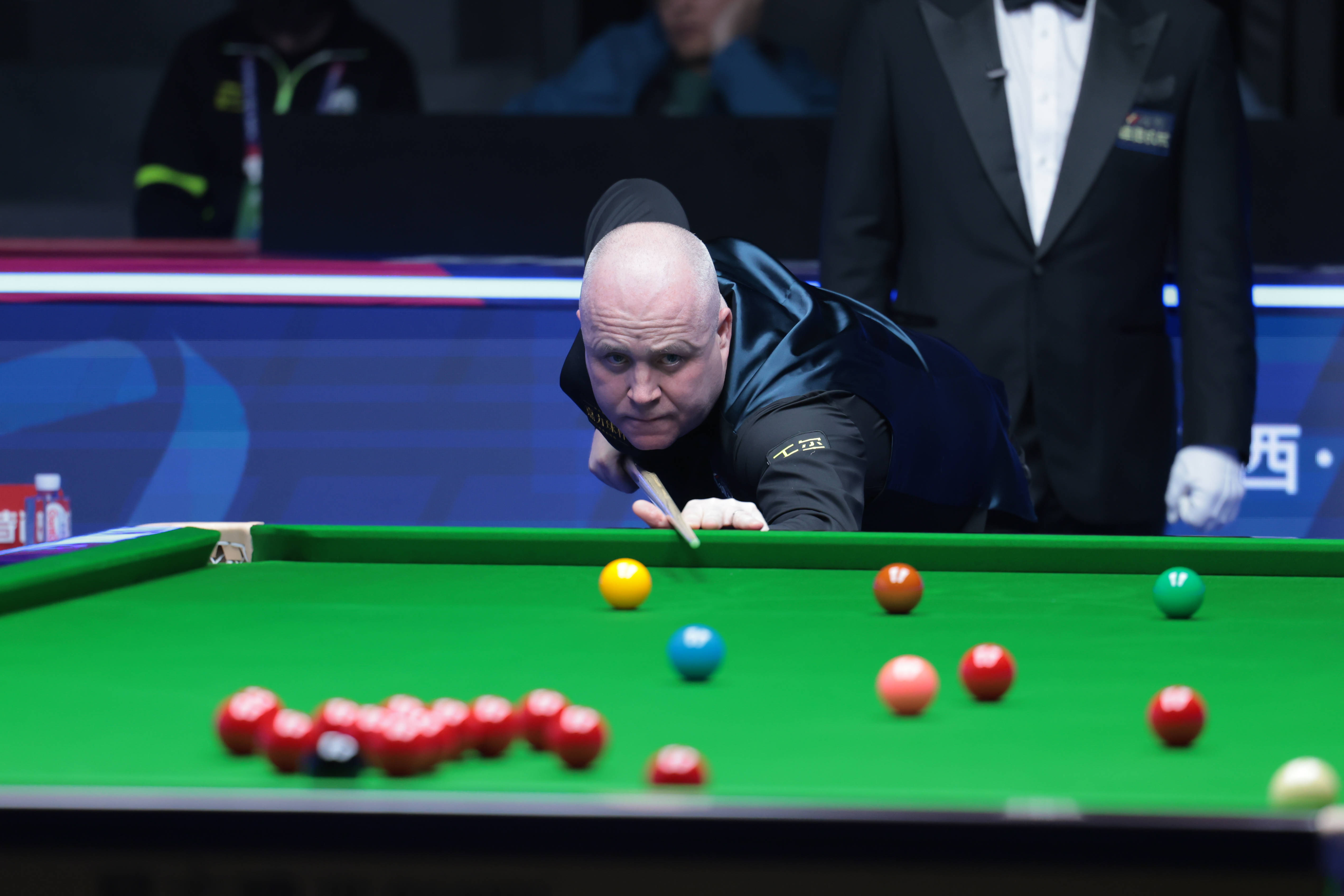 与此相比 与此相比