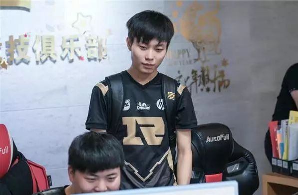 休斯敦赛哈 休斯敦赛哈