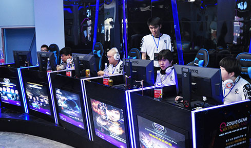 守球员的稀 守球员的稀